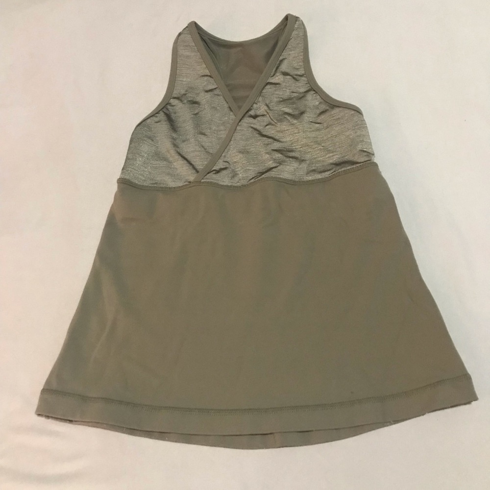 Lululemon top